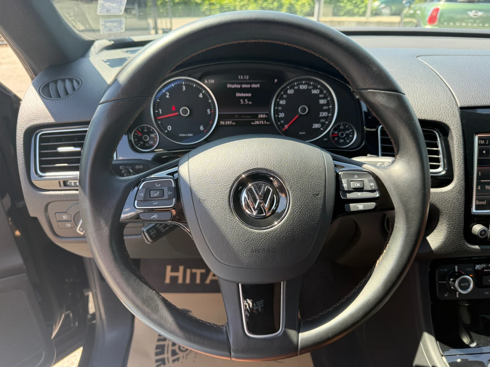 VW Touareg V6 TDI, снимка 11 - Автомобили и джипове - 55843825