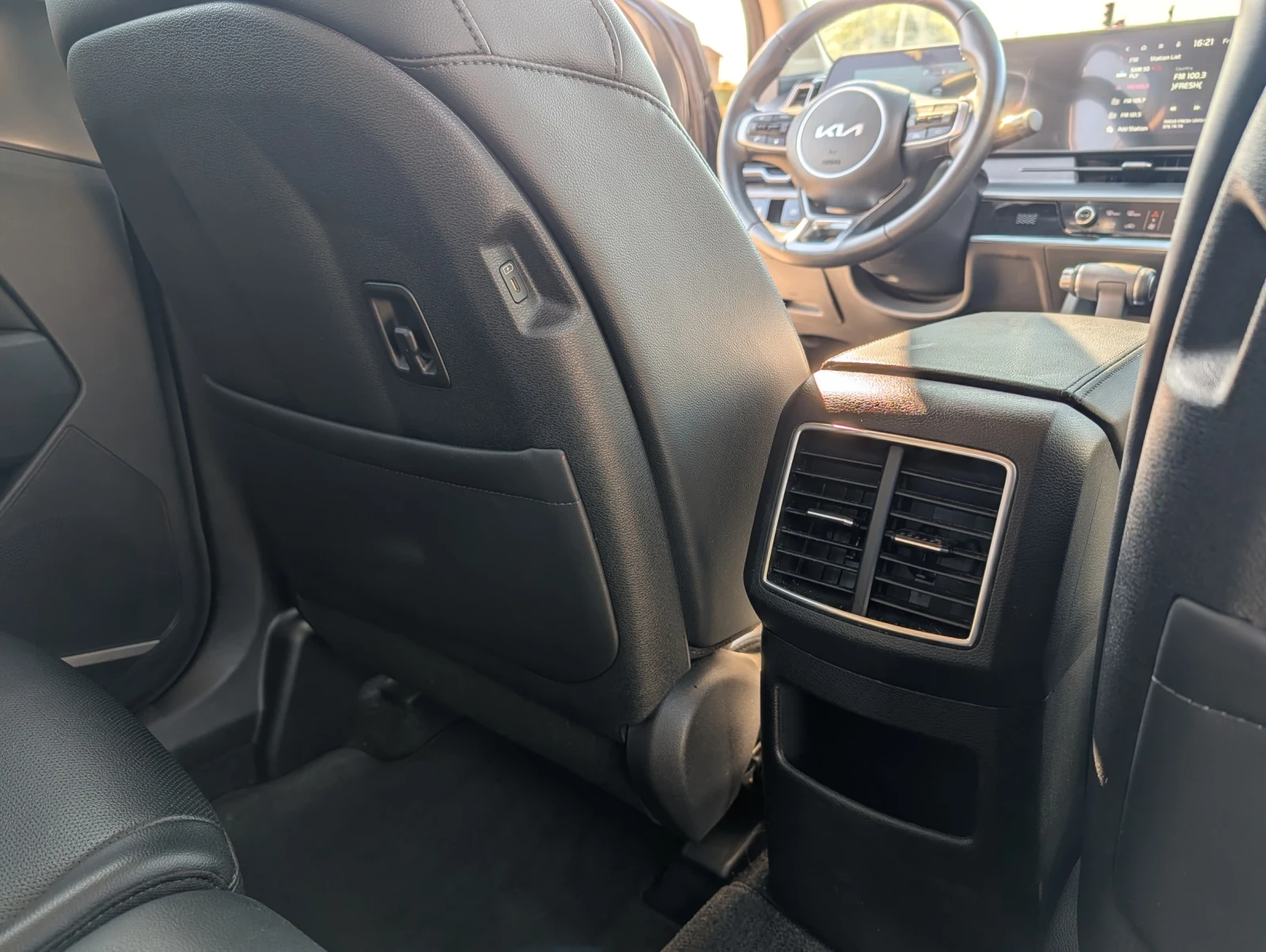 Kia Sportage EX, 2.5 187к.с., 50 000км, снимка 11 - Автомобили и джипове - 56131573
