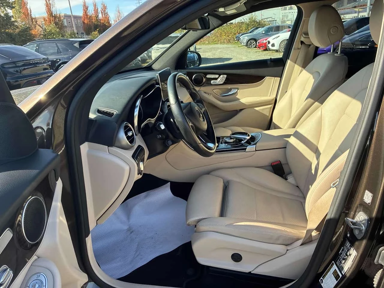 Mercedes-Benz GLC 300 * CARFAX * ����� �� ����������� | Mobile.bg � ����������� 5