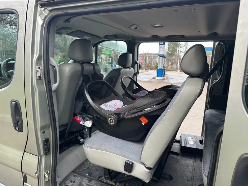 Renault Trafic 2.0dci Edition, снимка 9 - Бусове и автобуси - 53138981