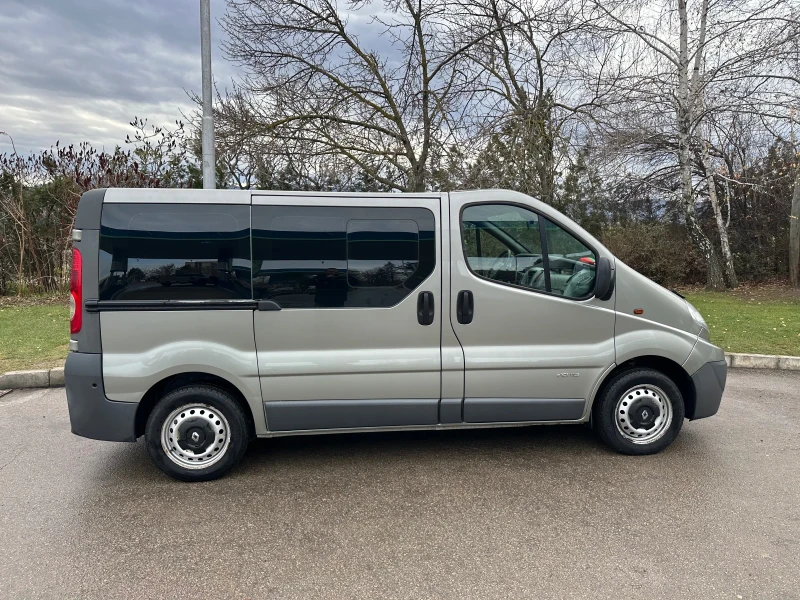 Renault Trafic 2.0dci Edition, снимка 7 - Бусове и автобуси - 53138981