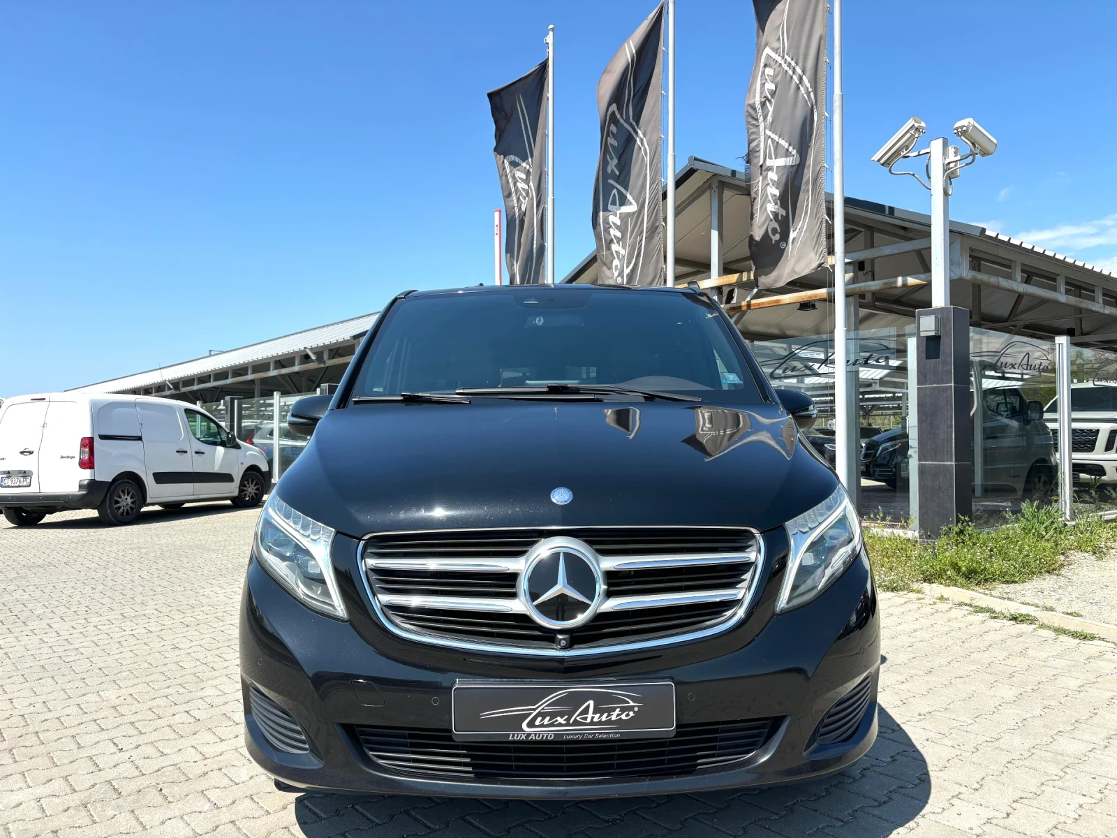 Mercedes-Benz V 250 DESIGNO EDITION#EXTRA LONG#DISTR#360* CAM - изображение 4