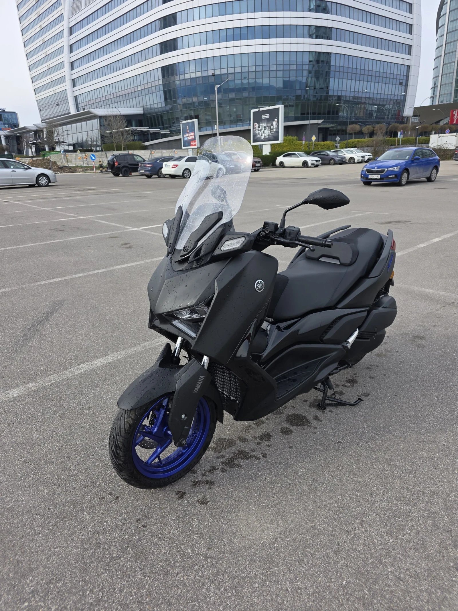 Yamaha X-max 300