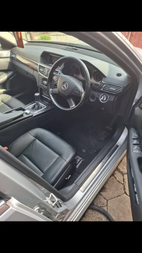 Mercedes-Benz E 220, снимка 12