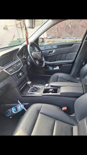 Mercedes-Benz E 220, снимка 11