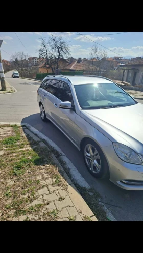 Mercedes-Benz E 220, снимка 4