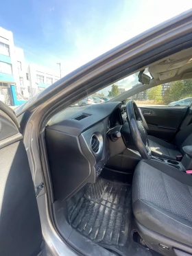 Toyota Auris, снимка 15