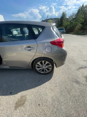 Toyota Auris, снимка 14