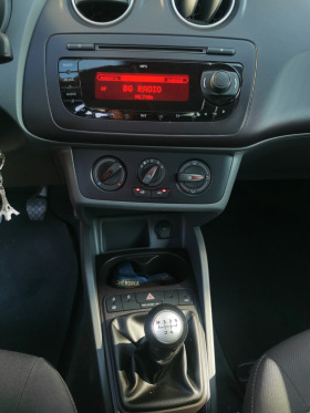 Seat Ibiza, снимка 8 - Автомобили и джипове - 44673934