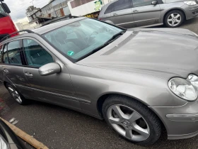 Mercedes-Benz C 320, снимка 16