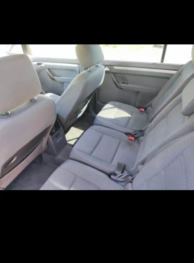 VW Touran 2.0Tdi | Mobile.bg    8