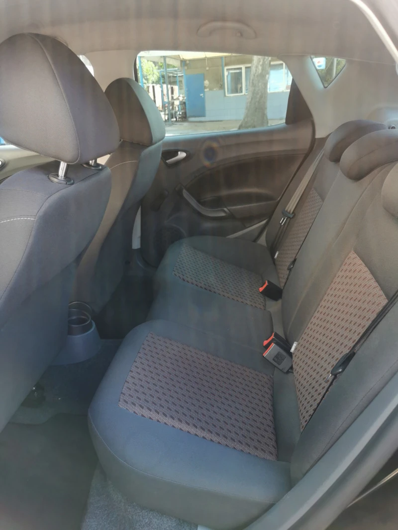 Seat Ibiza, снимка 9 - Автомобили и джипове - 47150432