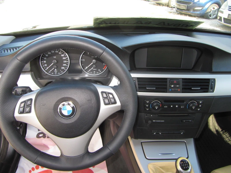 BMW 320 2.0D-163кс-NAVI, снимка 13 - Автомобили и джипове - 45964827