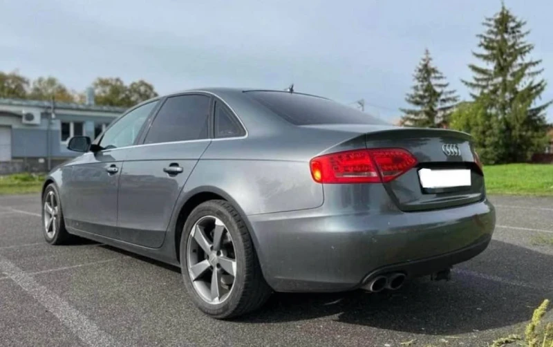 Audi A4 2.0TDI, снимка 4 - Автомобили и джипове - 47131575