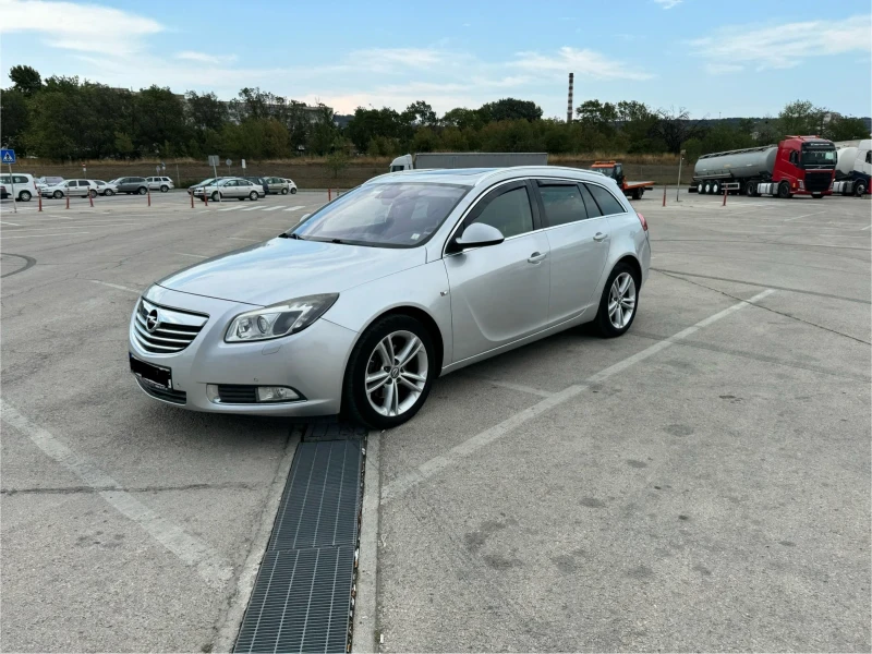 Opel Insignia 2.0 CDTI, снимка 1 - Автомобили и джипове - 47272225