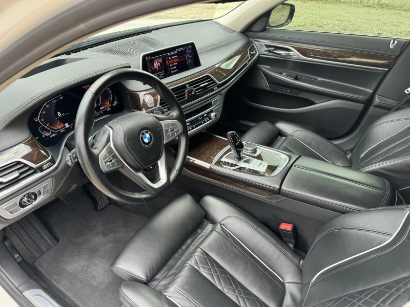 BMW 740 xDrive, снимка 8 - Автомобили и джипове - 47867768