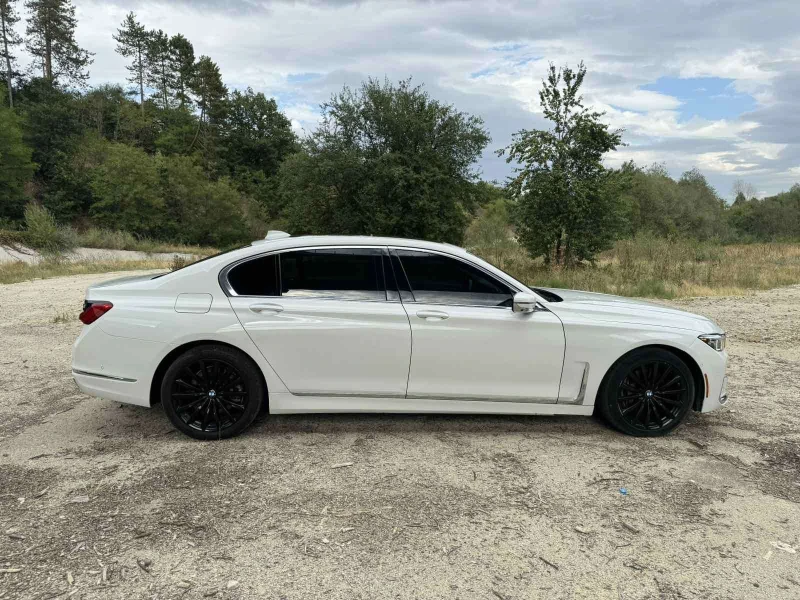 BMW 740 xDrive, снимка 2 - Автомобили и джипове - 47867768