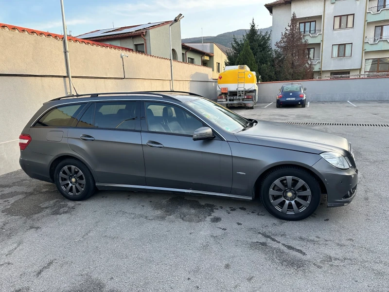 Mercedes-Benz E 200, снимка 5 - Автомобили и джипове - 49605049