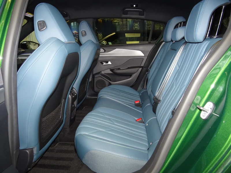 Peugeot 308 GT F&#201;LINE BLACK PACK EAT8 131, снимка 14 - Автомобили и джипове - 51924435