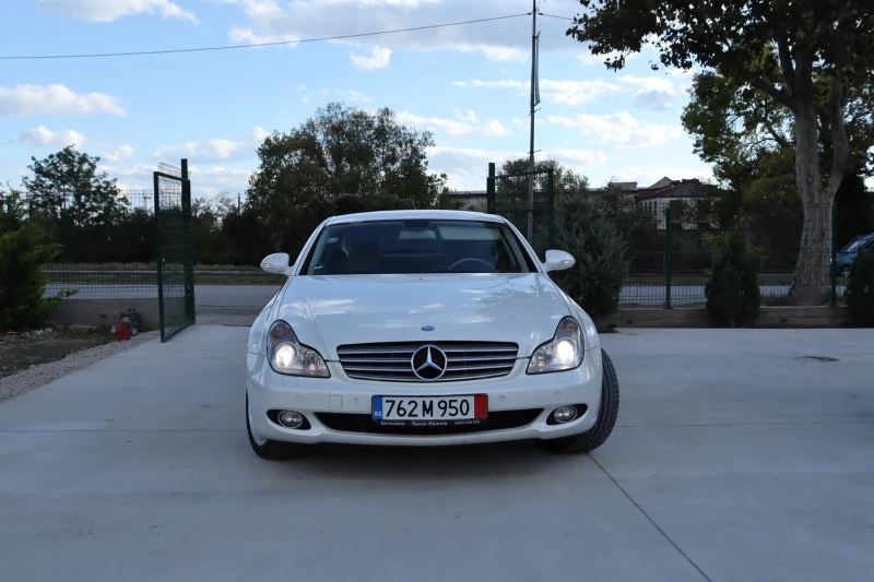Mercedes-Benz CLS 320 БЯЛА ПЕРЛА* Подгрев/Обдухване* NAVI* , снимка 3 - Автомобили и джипове - 52003810