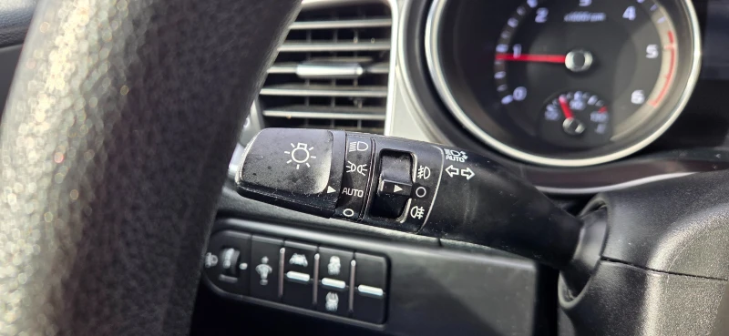 Kia Ceed 89 000km. 1.6 CRDi (115 Hp), снимка 15 - Автомобили и джипове - 52411197