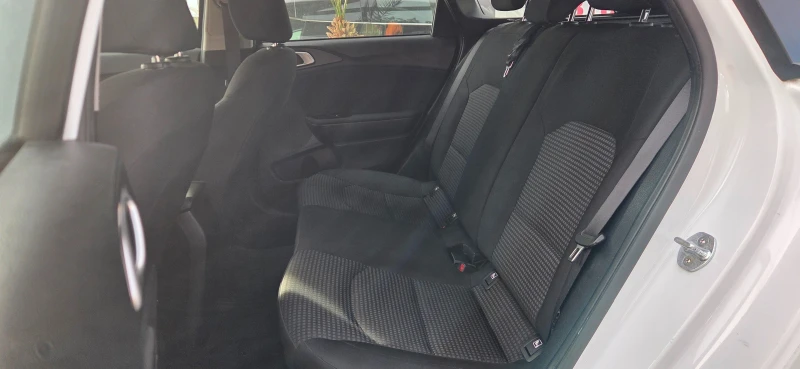 Kia Ceed 89 000km. 1.6 CRDi (115 Hp), снимка 9 - Автомобили и джипове - 52411197