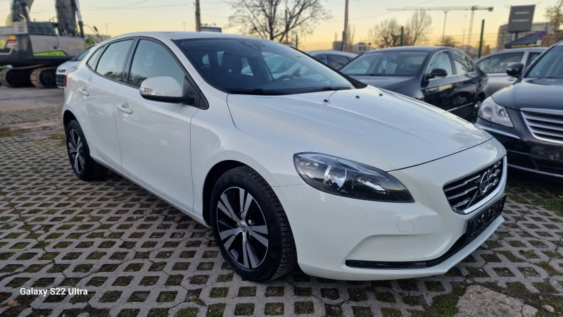 Volvo V40 2.0 i kinetic Навигация Камера, снимка 7 - Автомобили и джипове - 52419702