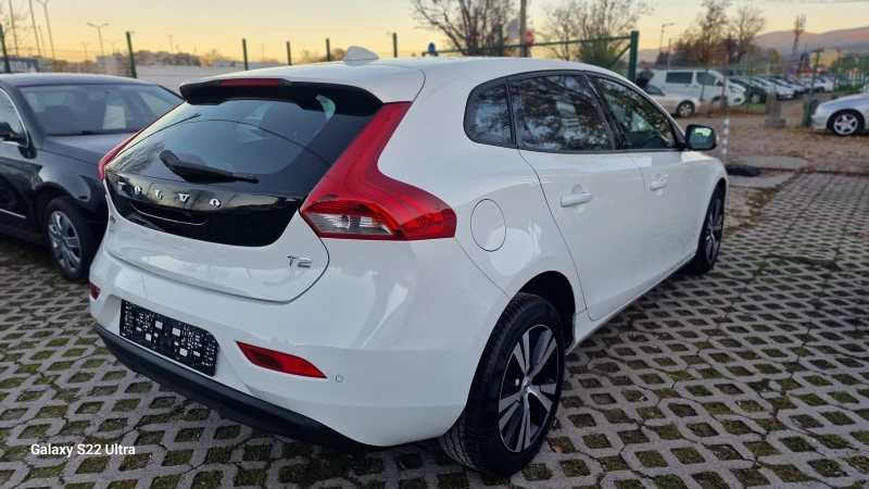 Volvo V40 2.0 i kinetic Навигация Камера, снимка 6 - Автомобили и джипове - 52419702