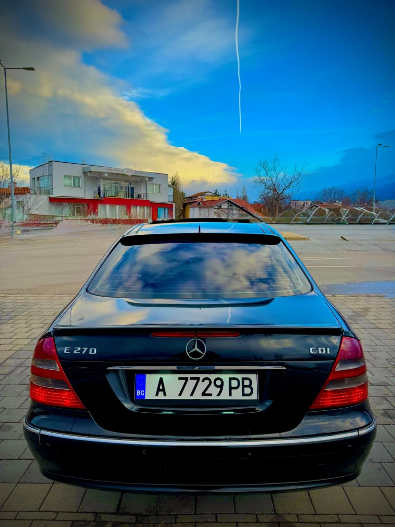 Mercedes-Benz E 270 Avantgard, снимка 4 - Автомобили и джипове - 52967210