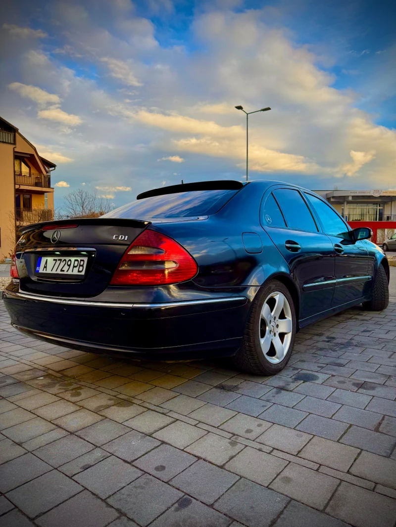 Mercedes-Benz E 270 Avantgard, снимка 5 - Автомобили и джипове - 52967210