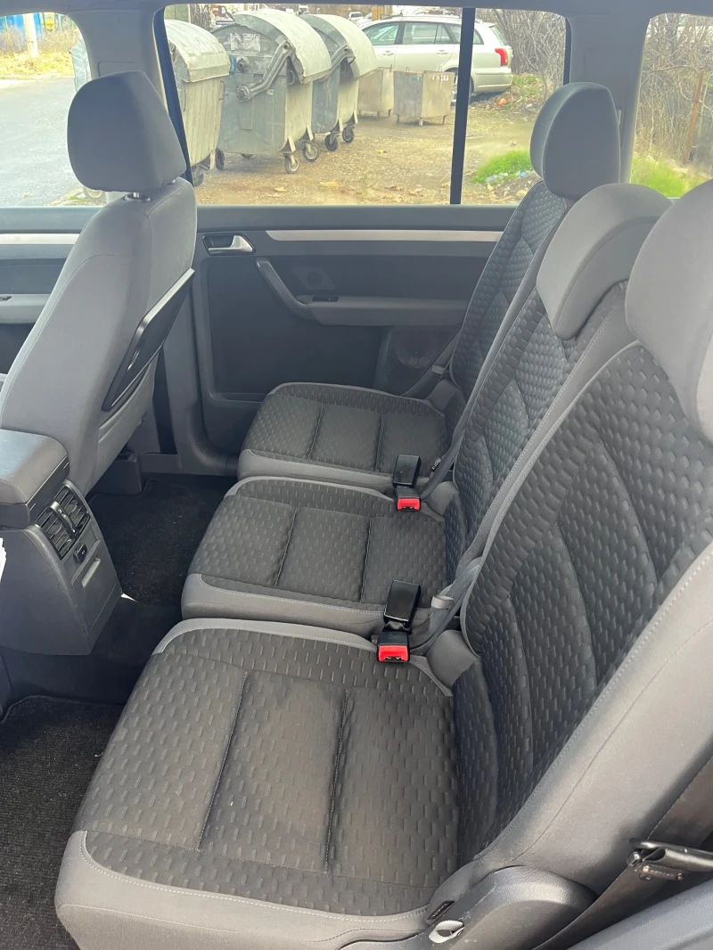 VW Touran, снимка 6 - Автомобили и джипове - 53062410