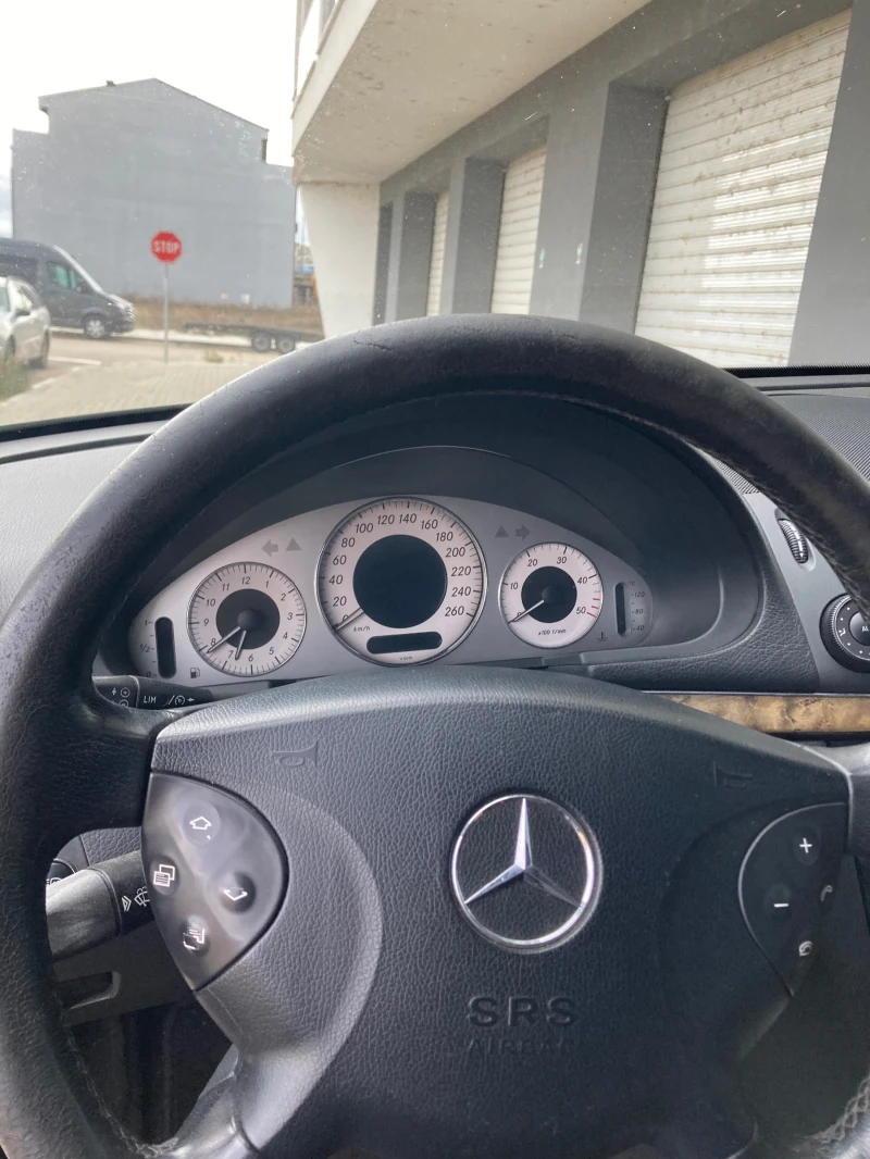 Mercedes-Benz E 280 CDI, снимка 6 - Автомобили и джипове - 53265384