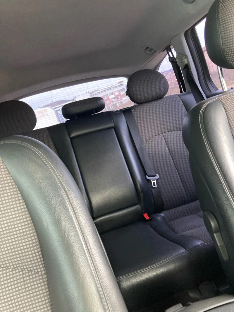 Mercedes-Benz E 280 CDI, снимка 10 - Автомобили и джипове - 53265384