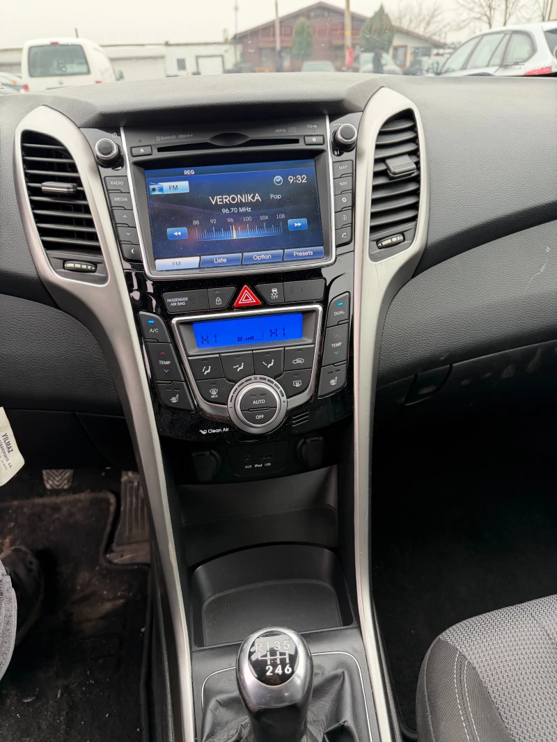 Hyundai I30 1.6CRDI NAVI/KAMERA EURO 5, снимка 12 - Автомобили и джипове - 53201691