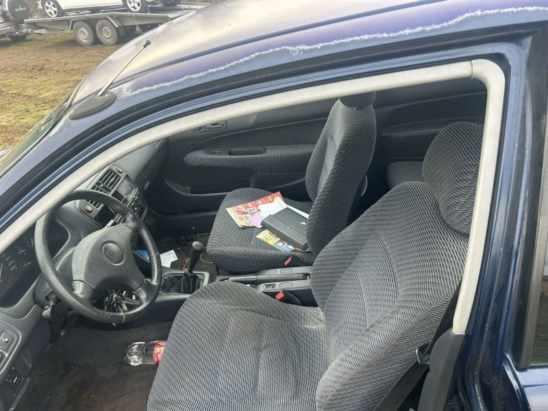 Honda Civic 1.4 i, снимка 5 - Автомобили и джипове - 53273366