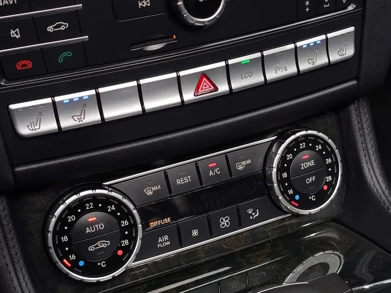 Mercedes-Benz CLS 350 D 4Matic, снимка 17 - Автомобили и джипове - 55939996