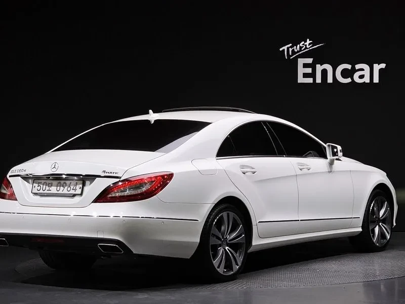 Mercedes-Benz CLS 350 D 4Matic, снимка 2 - Автомобили и джипове - 55939996