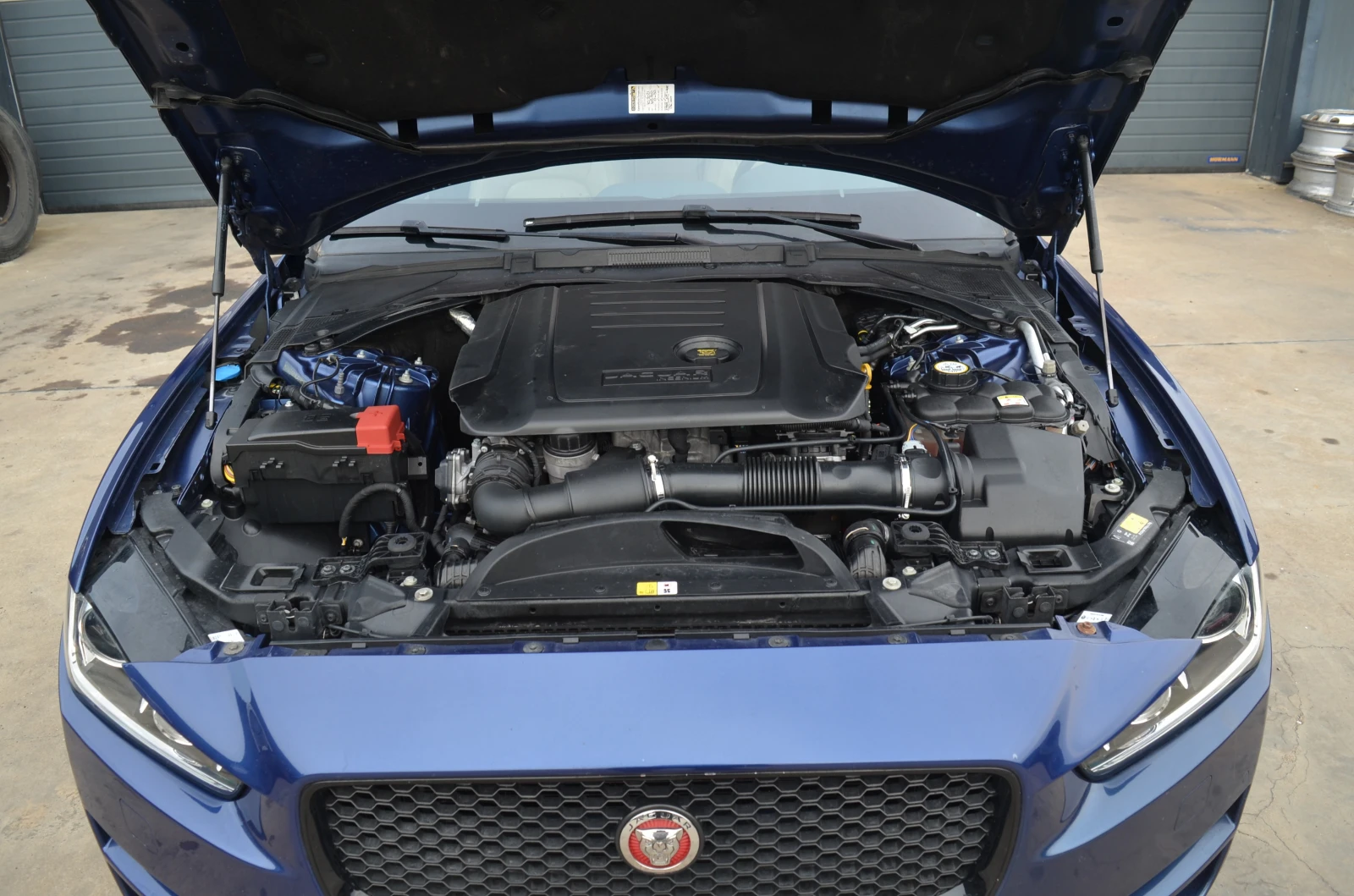 Jaguar XE 2.0D FACE | Mobile.bg — изображение 11