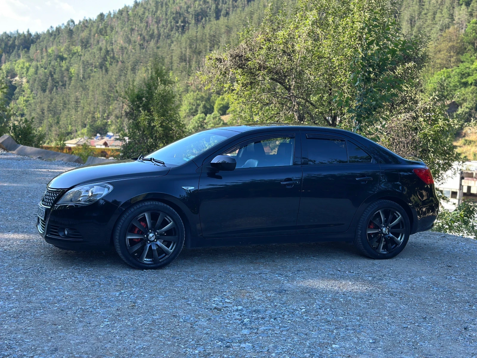 Suzuki Kizashi 2.4 4x4 - изображение 4
