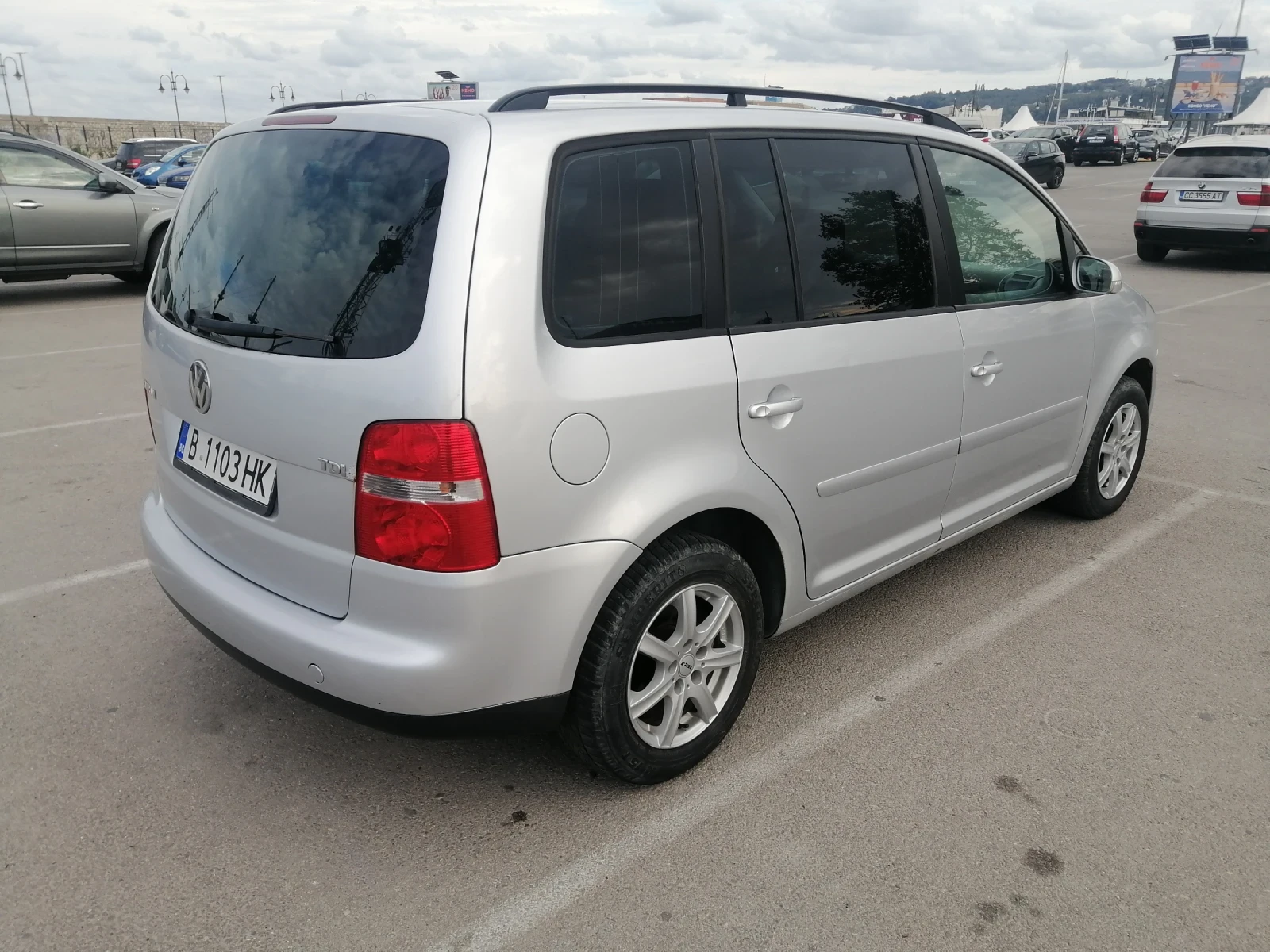 VW Touran 2.0Tdi - изображение 4
