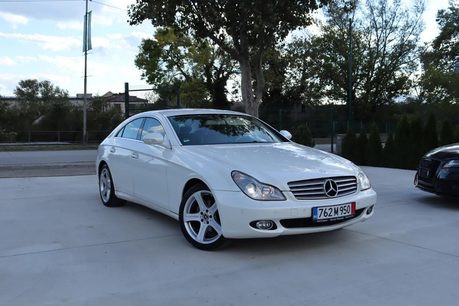 Mercedes-Benz CLS 320 БЯЛА ПЕРЛА* Подгрев/Обдухване* NAVI*  - изображение 2