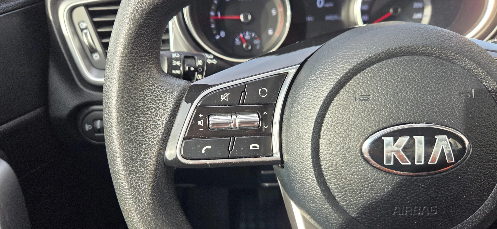 Kia Ceed 89 000km. 1.6 CRDi (115 Hp) | Mobile.bg   12