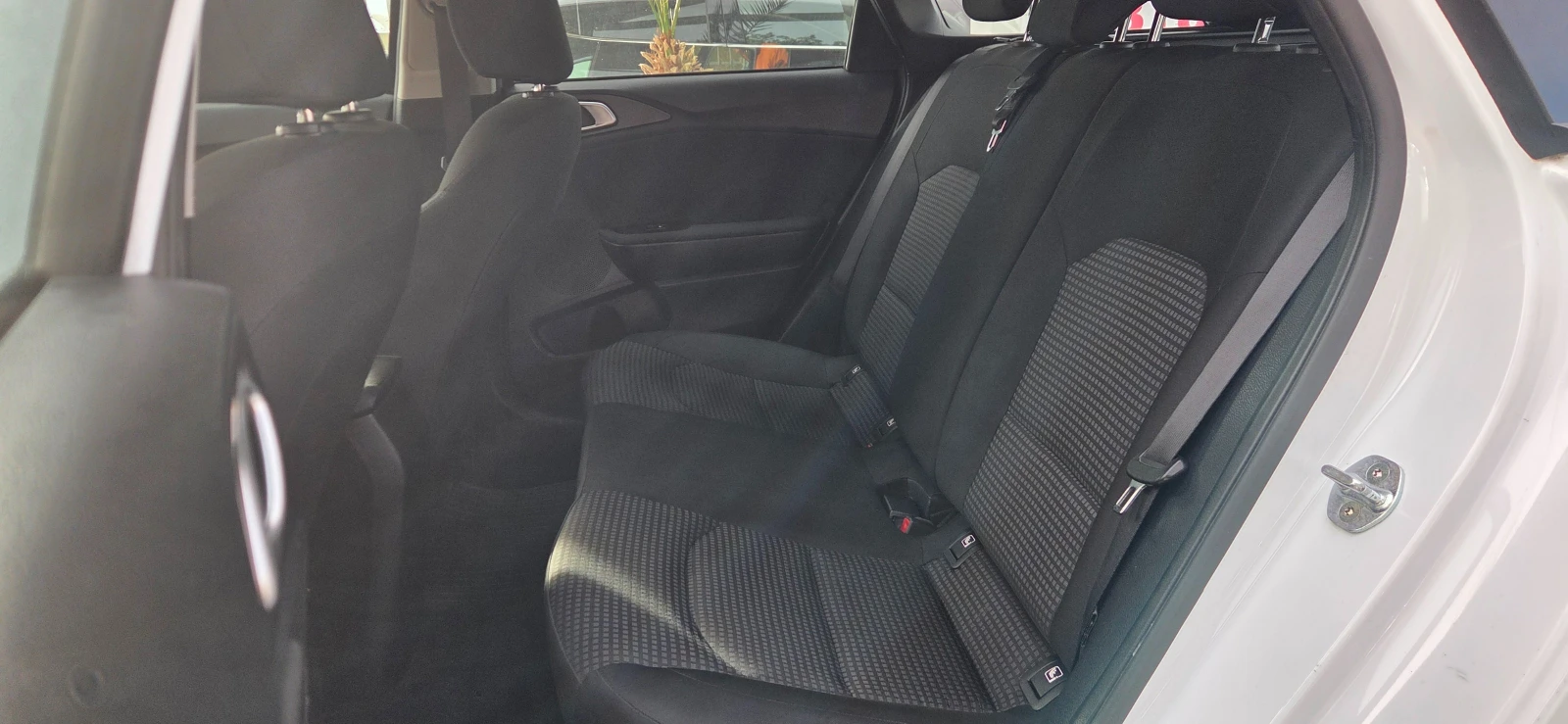 Kia Ceed 89 000km. 1.6 CRDi (115 Hp) - изображение 9