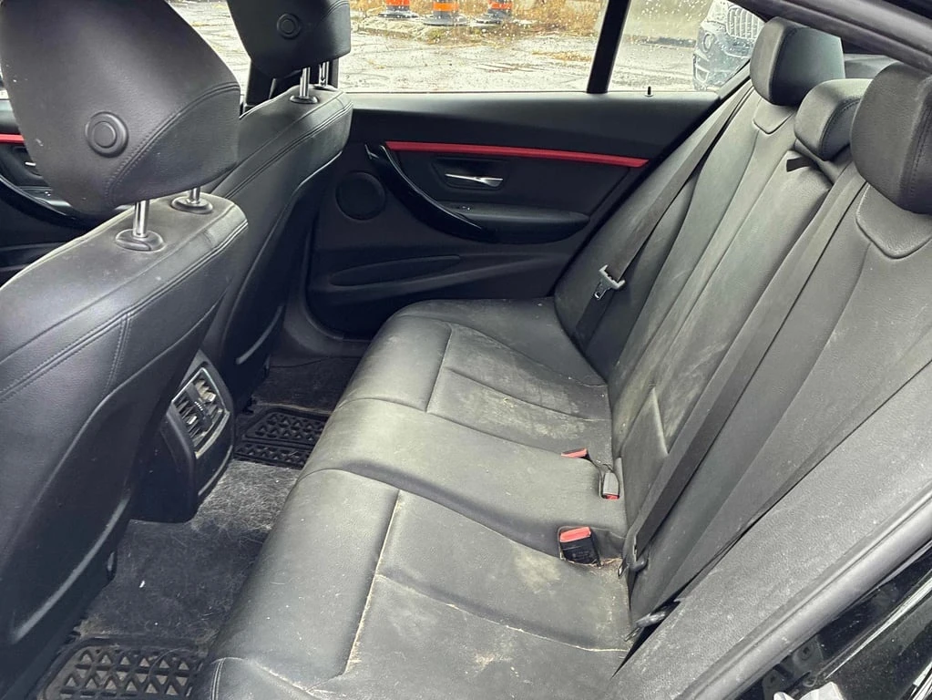 BMW 330 * 330i xDrive * CARFAX *    | Mobile.bg   17