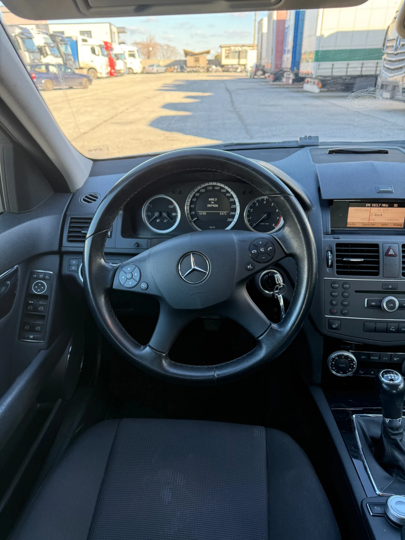 Mercedes-Benz C 180  - изображение 8