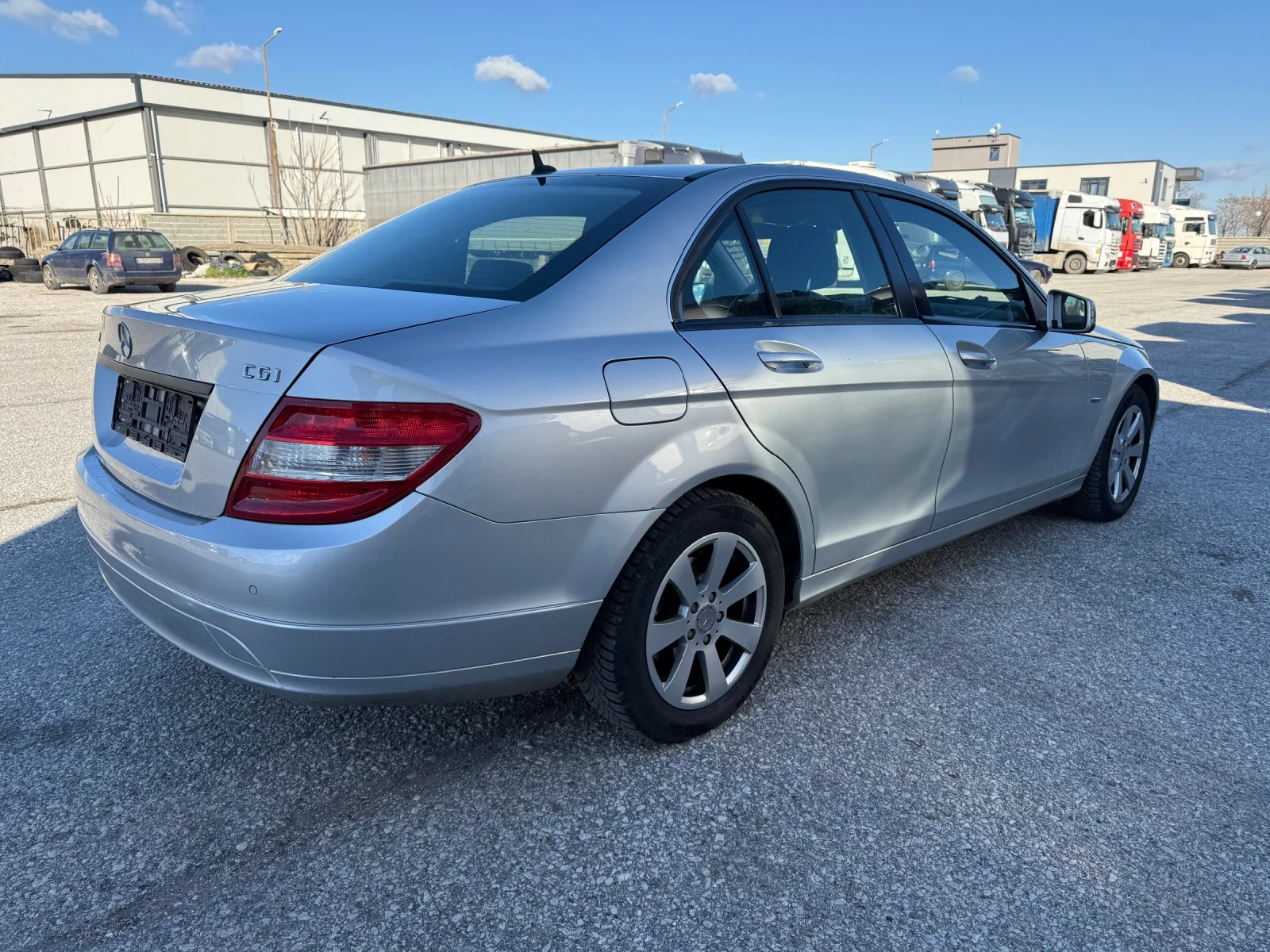 Mercedes-Benz C 180  - изображение 4