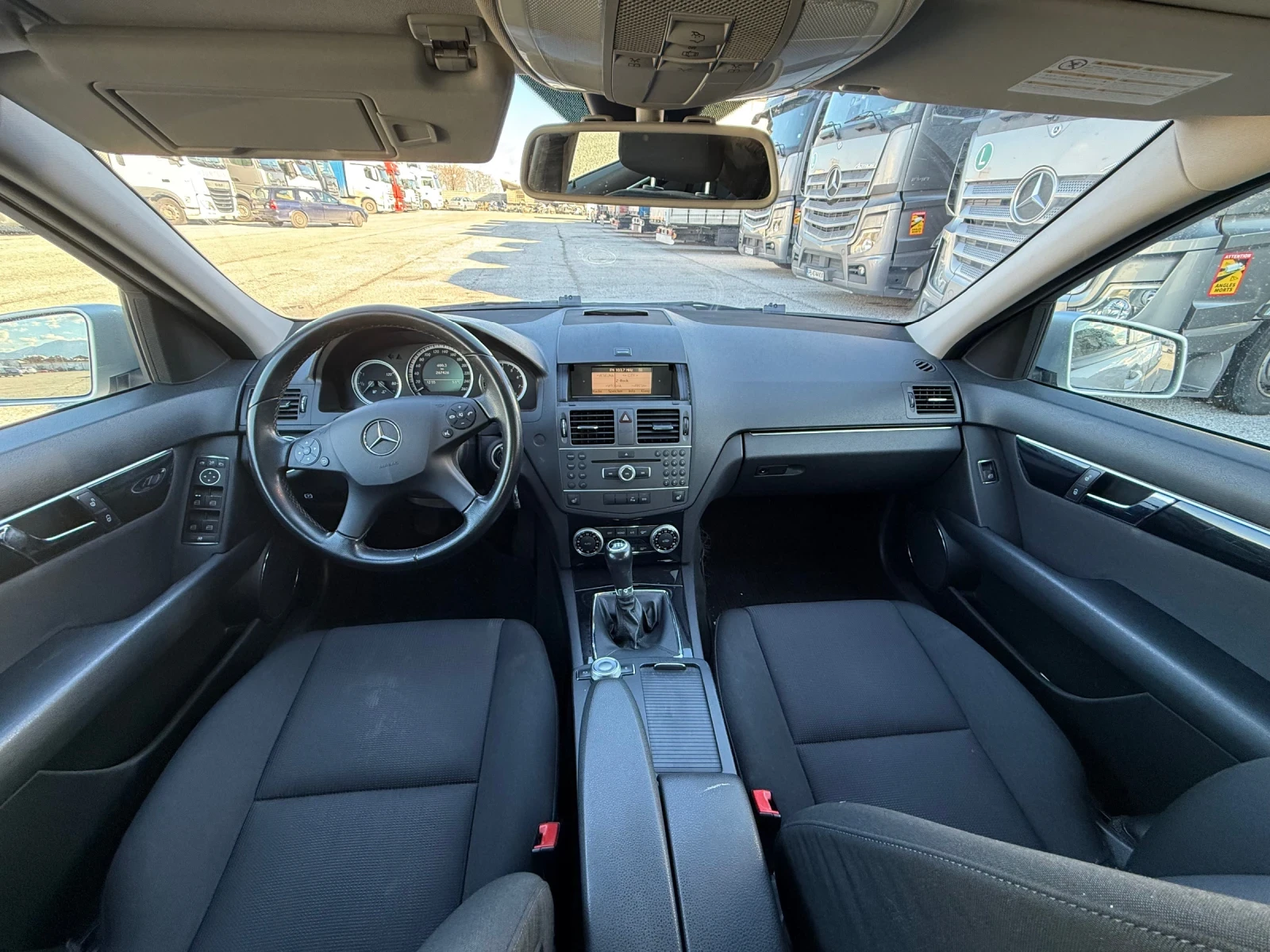 Mercedes-Benz C 180  - изображение 6