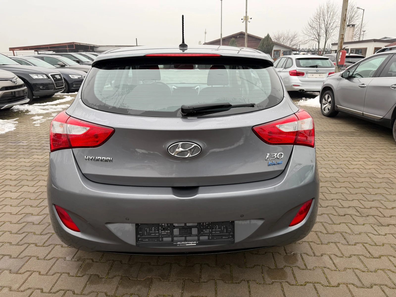 Hyundai I30 1.6CRDI NAVI/KAMERA EURO 5 - изображение 7