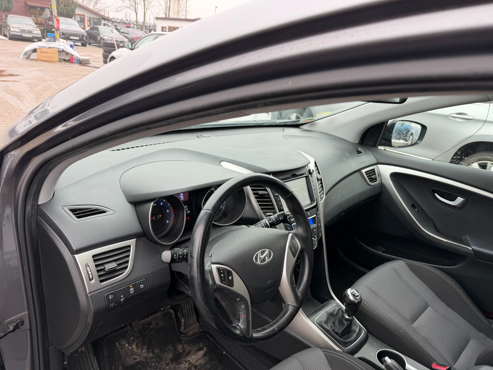 Hyundai I30 1.6CRDI NAVI/KAMERA EURO 5 | Mobile.bg � ����������� 14