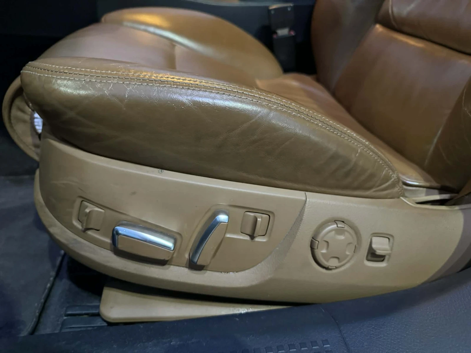 Audi A8, снимка 13 - Автомобили и джипове - 53749083